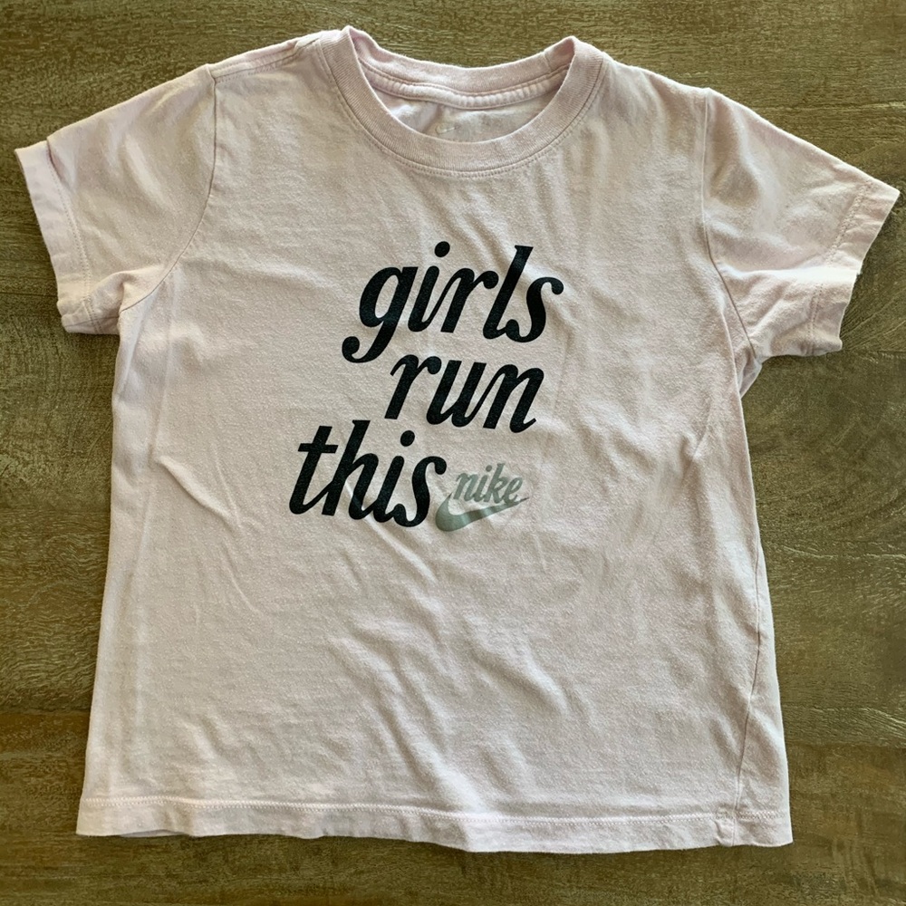 Girls Nike Tee